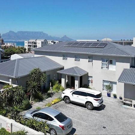 Bentley'S Guesthouse Bloubergstrand Eksteriør billede